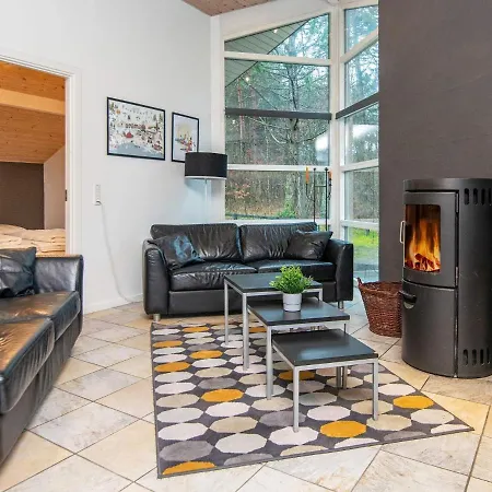 8 Person In Ebeltoft Holiday home *